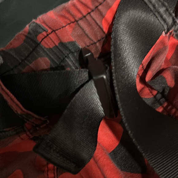 Red and Black Camo, Cargo Style Pants. Deep front pockets. Size 5-6 can fit a 7. - Picture 9 of 10